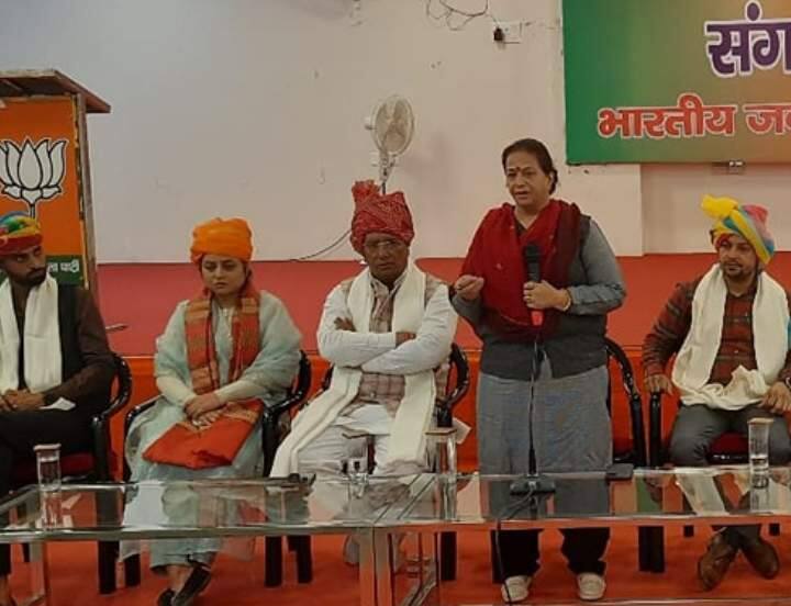 Gurugram News BJP leader Gargi Kakkar claim  Opposition is empty handed in Haryana  Gurugram News: बीजेपी नेता का दावा- 'हरियाणा में विपक्ष खाली हाथ, बीजेपी के पास गिनाने के लिए विकास के कई काम' 