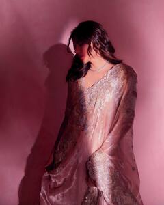 Kalyani Priyadarshan: 'హృదయం' బ్యూటీ కళ్యాణి ప్రియదర్శన్ న్యూ పిక్స్!