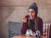 Health Tips : हिवाळ्यात 5 सुपर फूड्सचा आहारात समावेश करा; शरीरात उष्णता राहील, आजारांपासूनही दूर राहाल