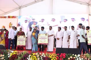 திருச்சியில்  2000 பயனாளிகளுக்கு வீட்டுமனைப் பட்டாக்களை வழங்கிய  அமைச்சர் கே.என். நேரு