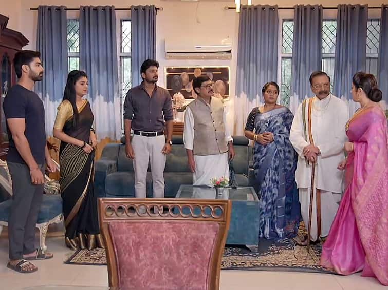 Gruhalakshmi serial today December 16th episode written update Gruhalakshmi December 16th Episode: ‘గృహలక్ష్మీ’ సీరియల్‌: సంజయ్‌కు వార్నింగ్ ఇచ్చిన దివ్య - పరంధామయ్య పరిస్థితి క్రిటికల్