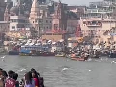 Varanasi News: सर्दियों में बढ़ी बनारस के घाटों की खूबसूरती, बड़ी संख्या में पहुंच रहे हैं पर्यटक, देखें- तस्वीरें