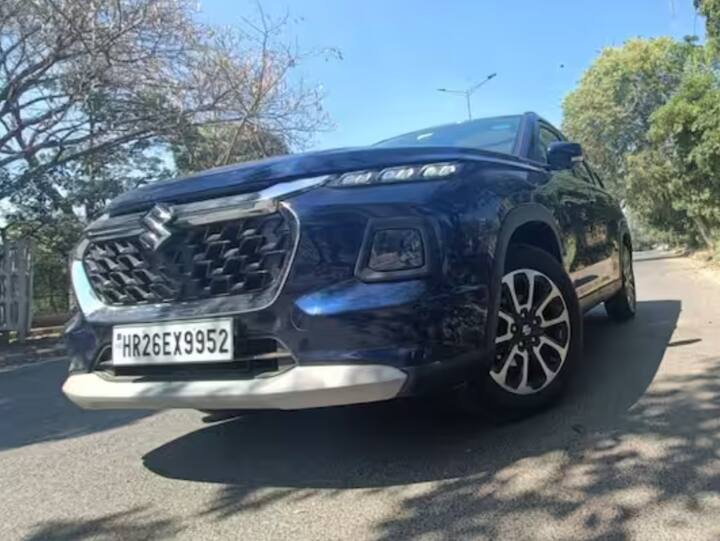 ਮਾਰੂਤੀ ਗ੍ਰੈਂਡ ਵਿਟਾਰਾ SUV ਪੰਜਵੇਂ ਨੰਬਰ 'ਤੇ ਹੈ। ਕੰਪਨੀ ਇਸ ਨੂੰ CNG ਵੇਰੀਐਂਟ 'ਚ ਵੀ ਪੇਸ਼ ਕਰਦੀ ਹੈ। ਇਸ ਦੀ ਕੀਮਤ 13.05 ਲੱਖ ਰੁਪਏ ਐਕਸ-ਸ਼ੋਰੂਮ ਤੋਂ ਸ਼ੁਰੂ ਹੁੰਦੀ ਹੈ।