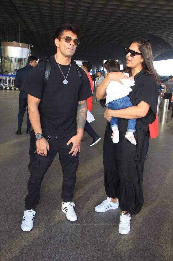 करण सिंग ग्रोव्हर आणि बिपाशा यांचे एअरपोर्टवर फोटोशूट