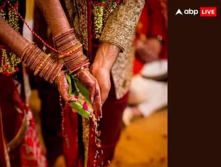 જો તમે લગ્ન કે સગાઈને લગતું કોઈ કામ કરવા ઈચ્છતા હોવ તો ખાસ્સા દરમિયાન આ કામો કરવા પર પ્રતિબંધ છે. શાસ્ત્રો અનુસાર ખરમાસ પર શુભ કાર્યો નથી થતા. એટલા માટે કામ પહેલા કે પછી પૂરું કરો.