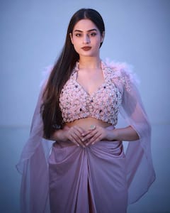 कौन हैं मुनव्वर फारूकी को डेट करने का दावा करना वालीं आयशा खान? बिग बॉस 17 के घर में लेंगी वाइल्ड कार्ड एंट्री