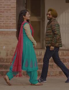 Neeru Bajwa: 'ਸ਼ਾਇਰ' ਫਿਲਮ ਦੇ ਸੈੱਟ ਤੋਂ ਨੀਰੂ ਤੇ ਸਰਤਾਜ ਨਾਲ ਦੇਬੀ ਮਕਸੂਰਪੁਰੀ ਤੇ ਤਰਸੇਮ ਜੱਸੜ ਦੀਆਂ ਫੋਟੋਆਂ ਵਾਇਰਲ, ਫਿਲਮ 'ਚ ਨਜ਼ਰ ਆਉਣਗੇ ਦੋਵੇਂ ਗਾਇਕ?