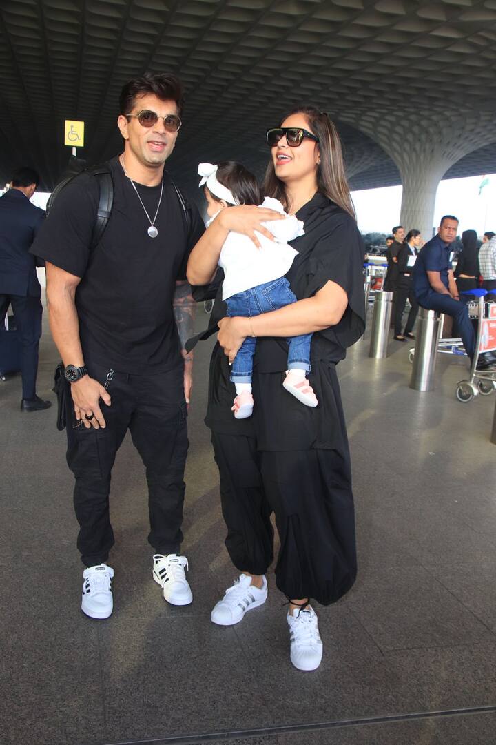 कपल की तस्वीरें सोशल मीडिया पर काफी वायरल हो रही हैं और फैंस इन्हें काफी पसंद कर रहे हैं.