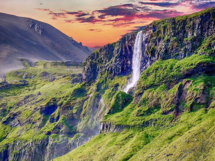 यहां के लोग खुद को आईसोलेट कर के रखते हैं. यानी ये बाहरी दुनिया से संपर्क रखने में ज्यादा विश्वास नहीं करते. इनका मानना है कि जब तक ये इस तरह से आईसोलेट रहेंगे सुरक्षित रहेंगे.