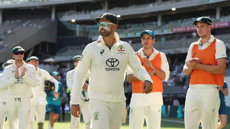 AUS vs PAK: Nathan Lyon joins elite list becomes eight bowler to get 500 test wickets AUS vs PAK: ওয়ার্ন, কুম্বলেদের তালিকায় নাম লেখালেন লায়ন, উচ্ছ্বসিত অজ়ি অধিনায়ক কামিন্স