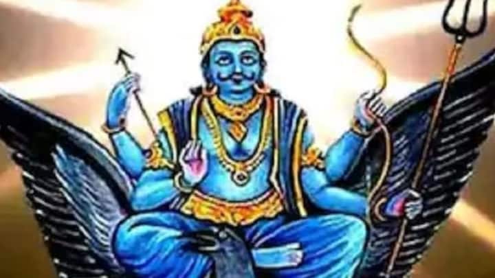 এই কাহিনি অনুসারে শনিদেবকে অভিশাপ দেওয়া হয়েছিল যে তিনি যাঁকে দেখবেন, তাঁর সঙ্গে খারাপ ঘটনা ঘটবে। শনিদেবের দৃষ্টি যেন সরাসরি পরিবারের সদস্যদের উপর না পড়ে, তাই বাড়ির মন্দিরে তাঁর মূর্তি না রাখার পরামর্শ দেওয়া হয়।