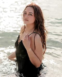 Sonakshi Sinha Photos : బ్లాక్​ బికినీలో.. బీచ్​లో హాట్​ ఫోజులిస్తున్న సోనాక్షి సిన్హా