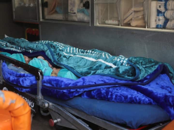 Israel Hamas War WHO team calls Gaza Al Shifa hospital a bloodbath Al-Shifa Hospital: 'बद से बदतर हालात...', गाजा के अल-शिफा अस्पताल का नजारा देख हैरान रह गई WHO की टीम, जानें क्या कहा