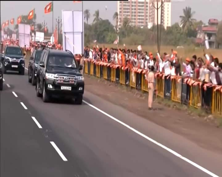 Surat News: PM Modi road show in Surat people walked for 4 km PM Modi Surat Visit: પીએમ મોદીનો સુરતમાં રોડ શો, 4 કિમી સુધી ચાલીને આવ્યા લોકો