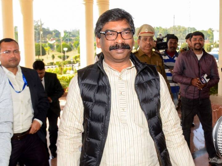 Jharkhand Assembly Session: झारखंड विधानसभा सत्र में कल भी हंगामे आसार, बीजेपी इन मुद्दों पर सोरेन सरकार को घेरने को तैयार Jharkhand Assembly Winter Session BJP ready to Corner CM Hemant Soren government on MP Dhiraj Sahu ED Raid Jharkhand Assembly Session: झारखंड विधानसभा सत्र में कल भी हंगामे आसार, बीजेपी इन मुद्दों पर सोरेन सरकार को घेरने को तैयार