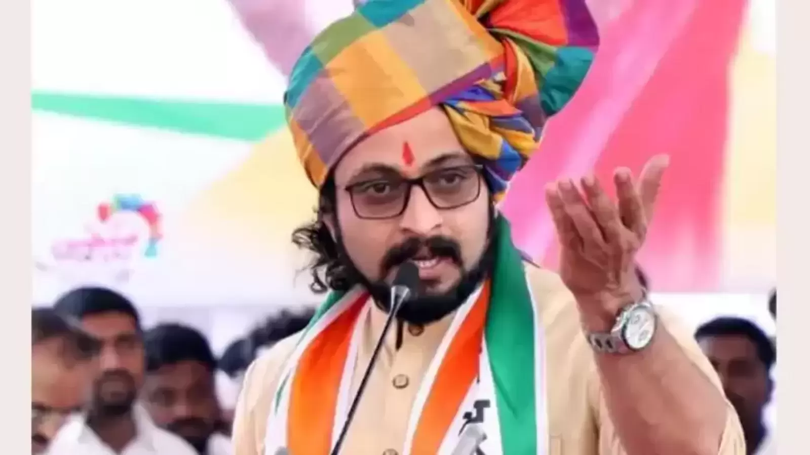 शरद पवारांनी काय केलं हे विचारणाऱ्यांच्या कानाखाली जाळ काढला पाहिजे; खा. अमोल कोल्हेंची जोरदार टीका