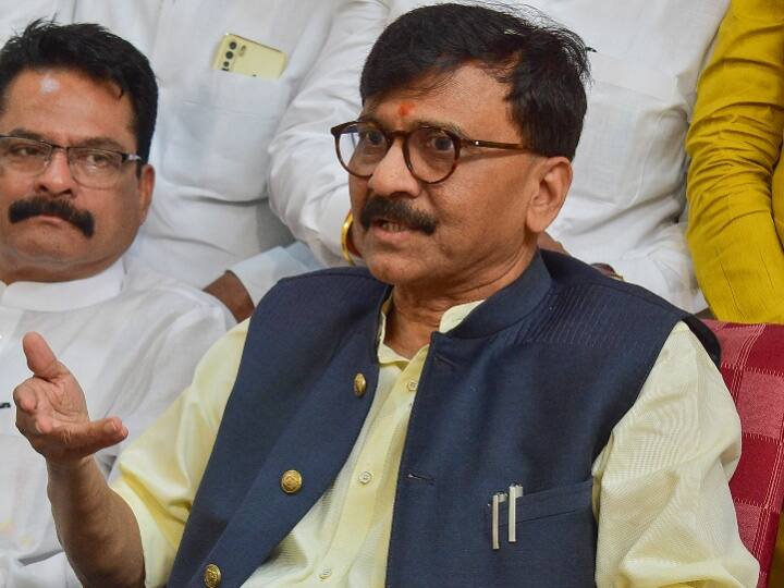 Parliament Security Breach: संसद में सुरक्षा चूक पर संजय राउत का हमला, बोले- ‘अभी तक हिन्दू-मुसलमान आ चुकी होती अगर...’ Sanjay Raut Reaction on Parliament security Breach Says Unemployment is Biggest Issue of India Parliament Security Breach: संसद में सुरक्षा चूक पर संजय राउत का हमला, बोले- ‘अभी तक हिन्दू-मुसलमान आ चुकी होती अगर...’