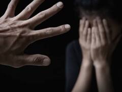 महोबा में नाबालिग के साथ पड़ोसी ने किया रेप, केस दर्ज होने पर आरोपी ने खाया जहर