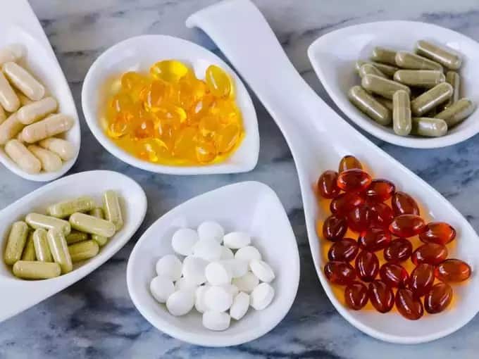 Year Ender 2023 best supplement in 2023 vitamin b12 to iron add these top 5 supplement in your diet to make your body strong marathi news Year Ender 2023 : शरीराला सुदृढ बनवण्यात 'हे' 5 सप्लिमेंट्स तरबेज; मसल्स नाही तर हाडंही होतात मजबूत