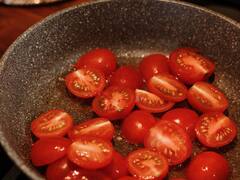 Tomato Benefits:எலும்புகள் முதல் பளபள சருமம் வரை.. மேஜிக் செய்யும் தக்காளி