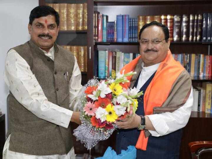 madhya pradesh cm mohan yadav reached delhi ahead of cabinet expansion MP Politics: कैबिनेट विस्तार से पहले दिल्ली पहुंचे सीएम मोहन यादव, एमपी में सियासी हलचल तेज