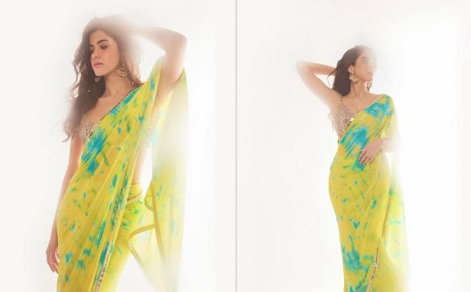 શનાયા કપૂરનો ટ્રેડિશનલ અંદાજ સામે આવ્યો છે. શનાયાએ ખૂબ જ શાનદાર અંદાજમાં ઈન્સ્ટાગ્રામ પર સાડીમાં તસવીરો શેર કરી છે.