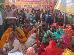 बरेली: प्रदर्शनकारियों में शामिल एक साल की बच्ची ने तोड़ा दम, सर्दी लगने से हो गया था निमोनिया