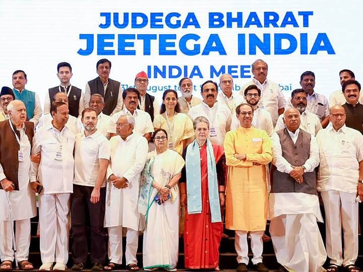 Opposition Alliance INDIA Meeting Seat Sharing Rally Challenges Mamata Banerjee Lalu Yadav Nitish Kumar Uddhav Thackeray Reached Delhi Big Points दिल्ली पहुंचे नीतीश, ममता, स्टालिन और उद्धव, 'इंडिया' की अहम बैठक आज, सीट बंटवारे समेत इन मुद्दों पर होगी बात