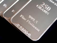 चांदी और प्लेटिनम दोनों सफेद ही दिखते हैं... फिर कैसे पहचानें दोनों में फर्क