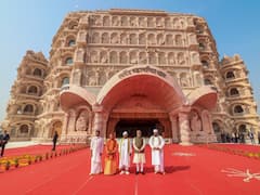 In Pics: स्वर्वेद महामंदिर का पीएम मोदी ने किया उद्घाटन, 20 हजार लोग एक साथ कर सकते हैं योग