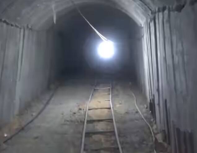 Israel Hamas War: Israeli army says it has uncovered biggest Hamas tunnel yet Israel Hamas War: IDF એ હમાસની સૌથી મોટી સુરંગ શોધવાનો કર્યો દાવો, ચાર કિલોમીટર લાંબી છે ટનલ, જુઓ વીડિયો