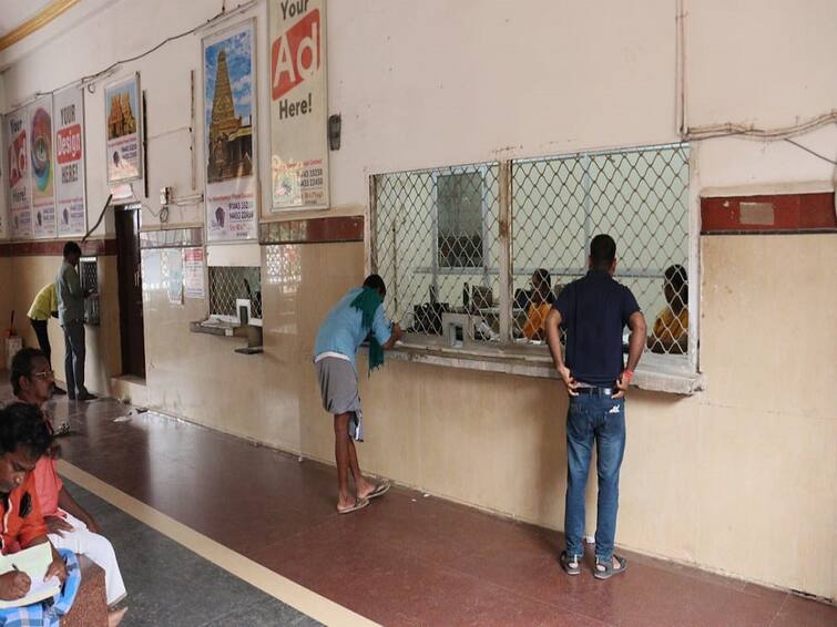 Thanjavur Railway station Massage facility introduced for passengers - TNN தஞ்சை ரயில் நிலையத்தில் பயணிகளுக்காக மசாஜ் கருவி அறிமுகம்
