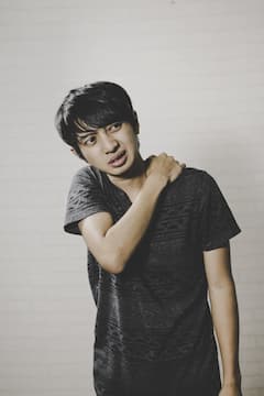 Cumin-Ajwain Benefits : लठ्ठपणा कमी करण्यासोबतच अनेक आजारांवर फायदेशीर 'ओवा-जिऱ्याचे' पाणी...