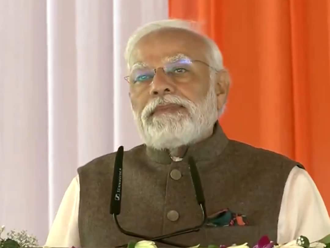 PM Modi Varanasi Visit Opens World's Largest Meditation Centre Swarved Mahamandir UP CM Yogi Adityanath 'Every Moment Spent In Kashi...': PM Modi Inaugurates World's Largest Meditation Centre In Varanasi