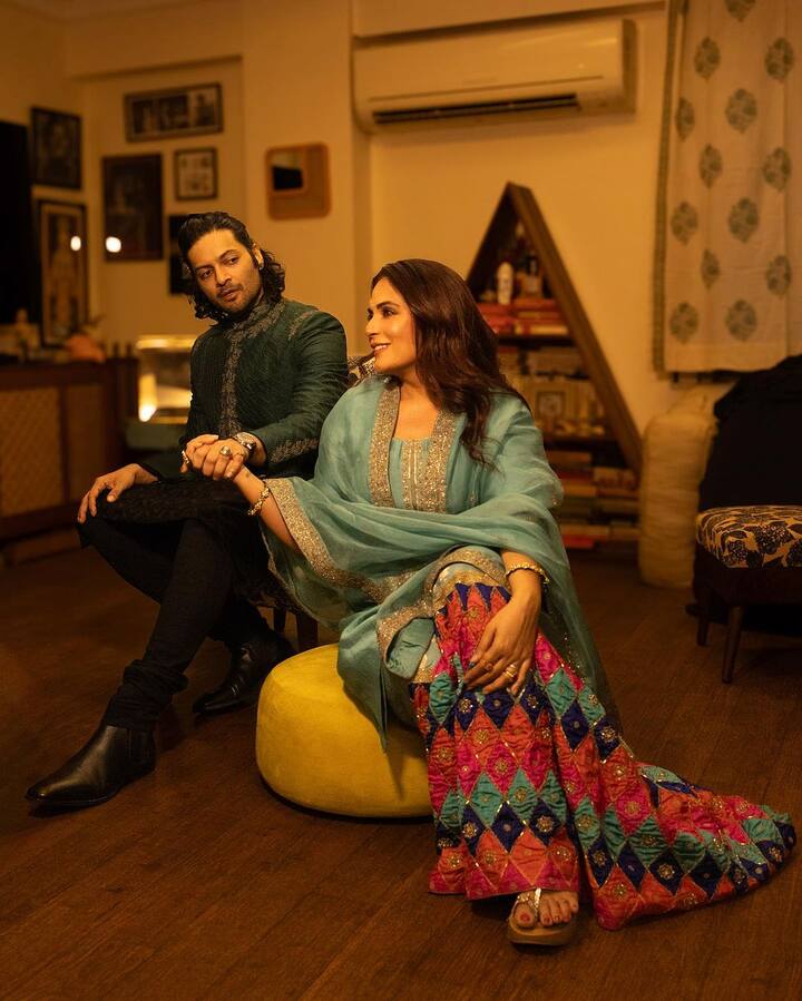 ऋचा और अली का ये घर मॉडर्न और रेट्रो लुक का परफेक्ट कॉम्बिनेशन है. घर की दीवारों पर आपको पुरानी फिल्मों के साथ-साथ चार्ली चैपलिन की तस्वीरें लगी नजर आएंगी.