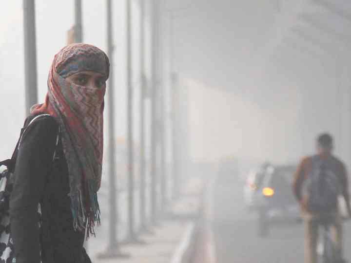 Weather Update Today: दिल्ली में घना कोहरा, यूपी समेत उत्तर भारत के कई राज्यों में गिरा पारा, पढ़ें- मौसम का ताजा अपडेट Weather Update Today: दिल्ली में घना कोहरा, यूपी समेत उत्तर भारत के कई राज्यों में गिरा पारा, पढ़ें- मौसम का ताजा अपडेट