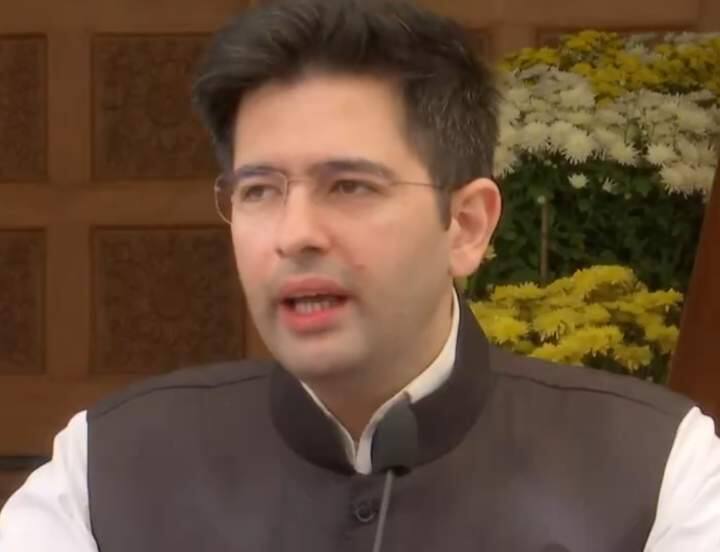 Raghav Chadha का बीजेपी पर हमला, कहा- 'अरविंद केजरीवाल से डरती है बीजेपी, सांसदों पर कार्रवाई लोकतंत्र का निलंबन' Raghav Chadha attack on BJP said Center afraid of Arvind Kejriwal Raghav Chadha का बीजेपी पर हमला, कहा- 'अरविंद केजरीवाल से डरती है बीजेपी, सांसदों पर कार्रवाई लोकतंत्र का निलंबन'