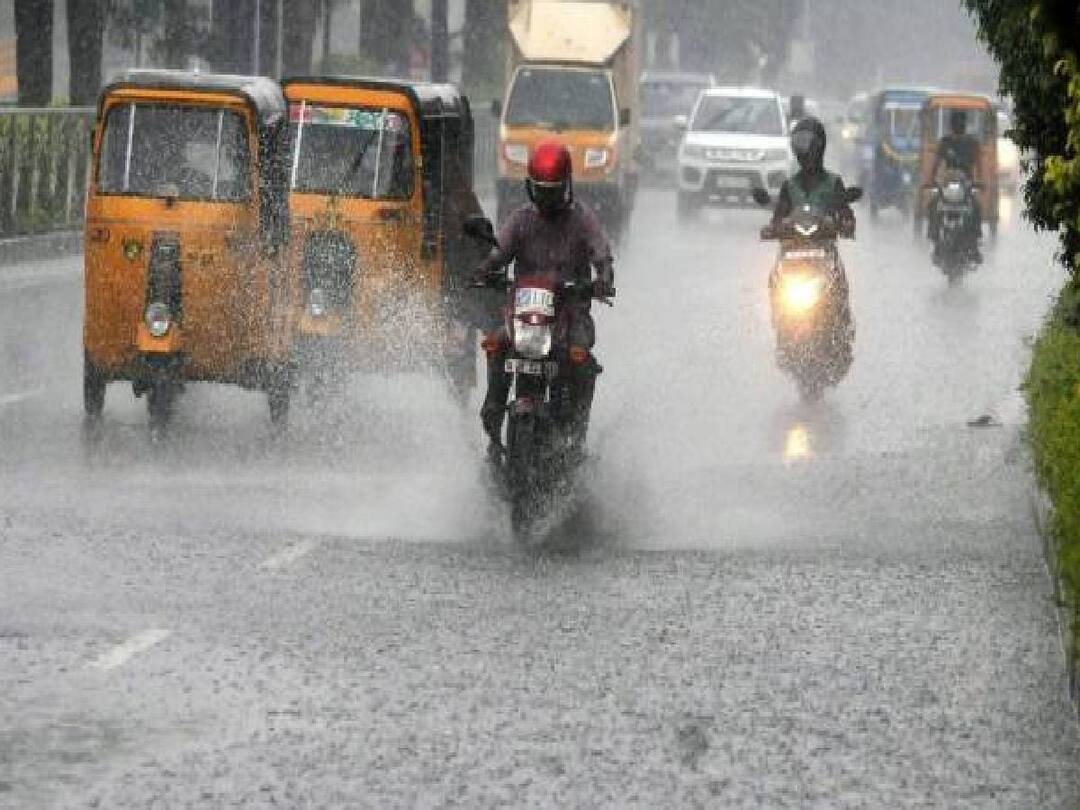 TN Rain Alert:  திருநெல்வேலி, தூத்துக்குடி உள்ளிட்ட 7 மாவட்டங்களுக்கு கனமழை எச்சரிக்கை.. மீனவர்களுக்கு அறிவுறுத்தல்..