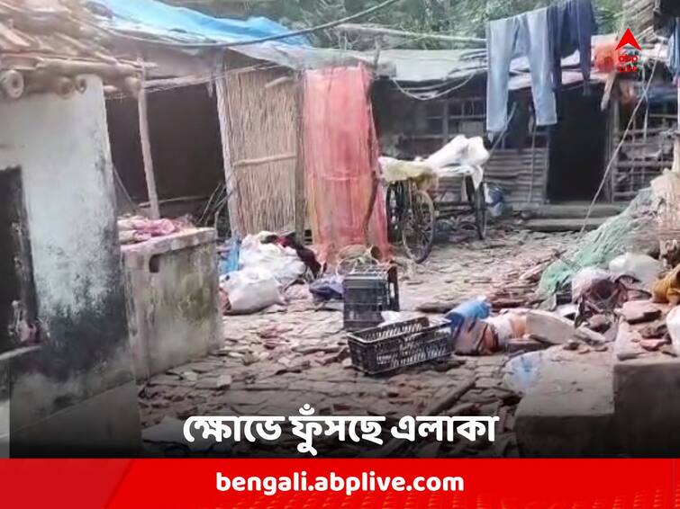 South 24 Paragana: Tension erupted at Baruipur after two main accused not arrested in tmc worker's murder case Baruipur News: বারুইপুরে তৃণমূল কর্মী খুনে এখনও অধরা মূল ২ অভিযুক্ত, জনরোষে বাড়ি ভাঙচুর; এলাকায় পুলিশ