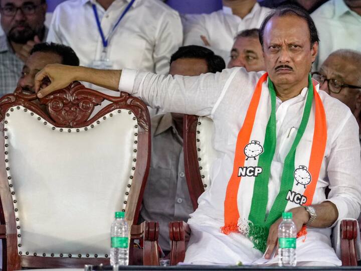 Ajit Pawar Press Conference says Sharad Pawar first candidate will be defeated in upcoming election 2024 NCP Political Crisis BJP Shiv Sena Maharashtra Politics शरद पवारांचा पहिला उमेदवार पाडण्याची अजित पवारांची गर्जना, थेट नाव घेऊन म्हणाले, पाडणार म्हणजे पाडणार!