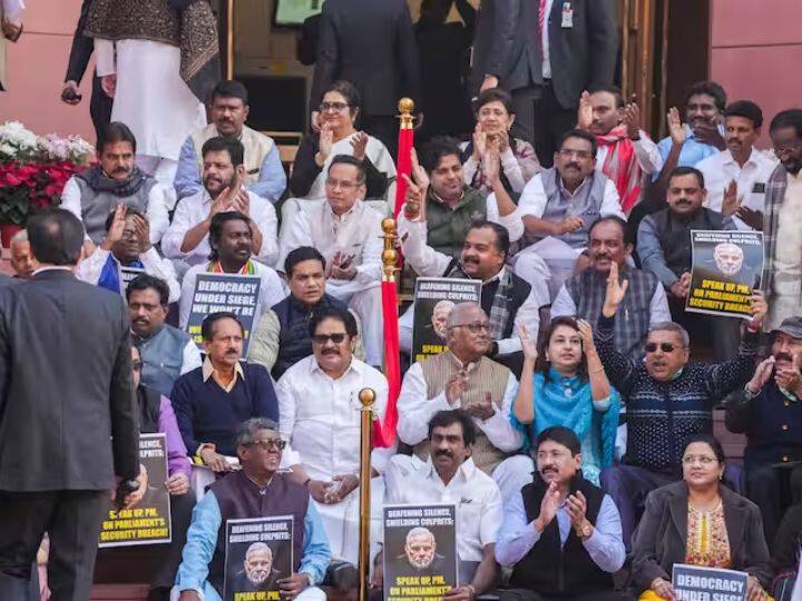 मोदी काल में 255 सांसद निलंबित, इनमें एक भी बीजेपी का नहीं; मनमोहन के 10 साल में 28 कांग्रेसी हुए थे सस्पेंड