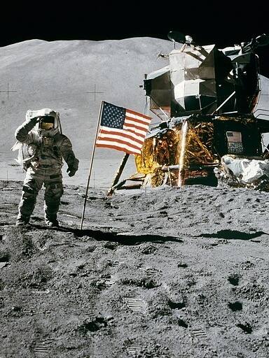 स्पेस में आप क्यों नहीं कर सकते पेन, पेंसिल का इस्तेमाल