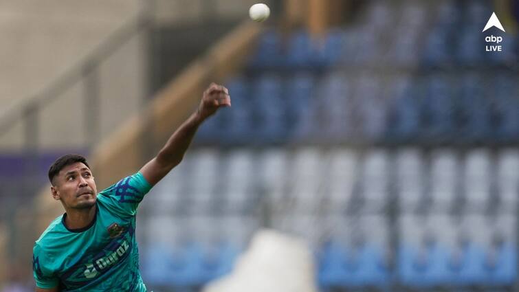 IPL Auction 2024: Mustafizur Rahman becomes only cricketer from Bangladesh to get team in IPL, CSK bought him for 2 cr Mustafizur Rahman: বাংলাদেশের শিবরাত্রির সলতে হয়ে আইপিএলে জ্বলছেন শুধু মুস্তাফিজুর, কিনল ধোনির সিএসকে