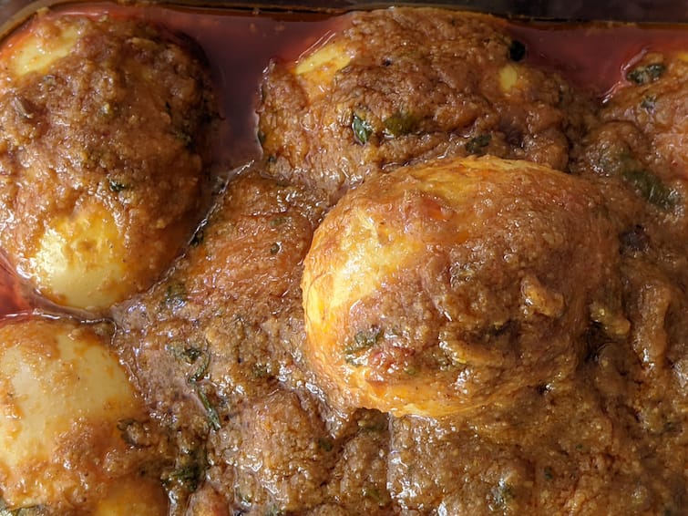 Dhaba Style Egg Gravy Recipe Procedure know here தாபா ஸ்டைல் முட்டை கிரேவி! இப்படி செய்து பாருங்க சுவை அசத்தலா இருக்கும்!