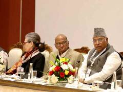 दिल्ली में विपक्षी दलों के गठबंधन I.N.D.I.A की बैठक में कौन-कौन नेता हुए शामिल? देखें तस्वीरें