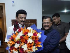 I.N.D.I.A गठबंधन की बैठक से पहले अरविंद केजरीवाल से मिले सीएम एमके स्टालिन, जानें क्या हुई बात?