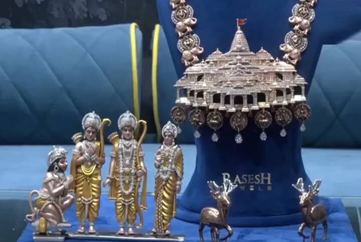 Ram Temple:  Surat-Based Jeweller Designs Magnificent Necklace On Ayodhya Ram Mandir-Theme Ram Temple: સુરતના જ્વેલર્સે રામ મંદિરની થીમ પર બનાવ્યો હીરાનો નેકલેસ, પાંચ હજાર ડાયમંડ અને બે કિલો ચાંદીનો કરાયો ઉપયોગ