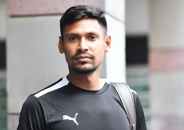 வங்க தேசத்தை சேர்ந்த இடது கை வேகப்பந்து வீச்சாளர் முஸ்தஃபிசுர் ரஹ்மான்.