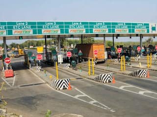 GPS Toll Collection System: ਹੁਣ ਟੋਲ ਪਲਾਜ਼ਿਆਂ ਦੀ ਲੋੜ ਨਹੀਂ, ਬੱਸ ਸੜਕ ‘ਤੇ ਚੜ੍ਹਦਿਆਂ ਹੀ ਤੁਹਾਡੇ ਖਾਤੇ ਚੋਂ ਕੱਟੇ ਜਾਣਗੇ ਪੈਸੇ !