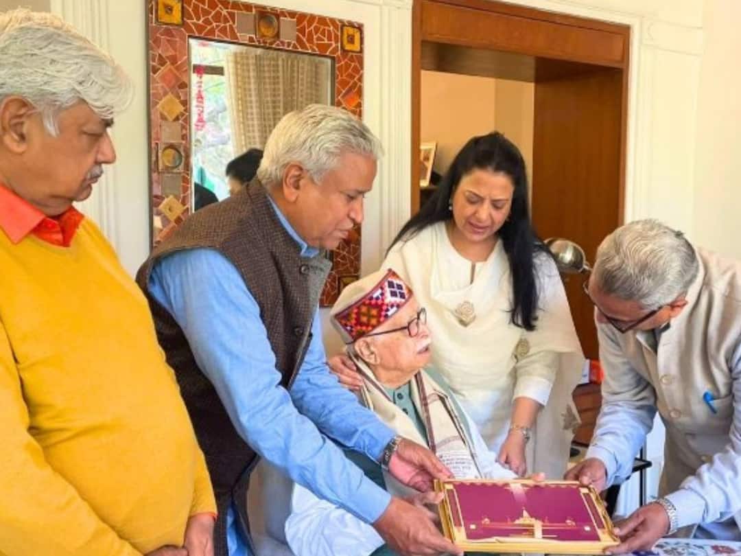 Ram Mandir Lal Krishna Advani Murli Manohar Joshi Invitation Consecration Ceremony Advani, Joshi Invited To Attend Ram Temple Event After Backlash